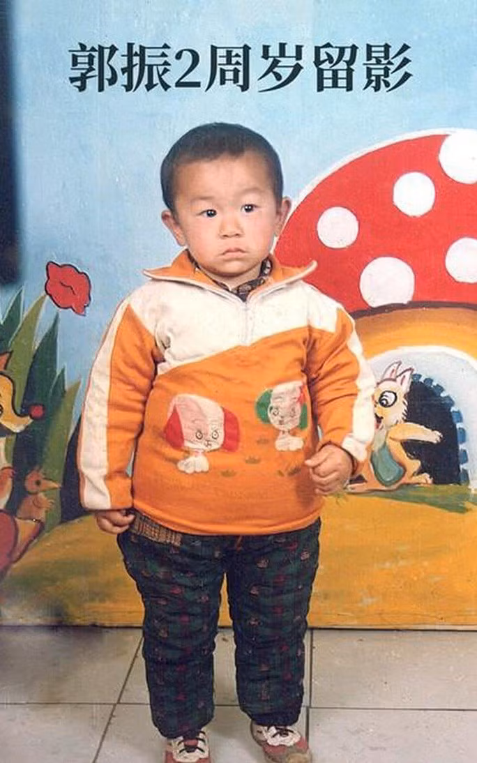 Con trai ông Guo. Ảnh: Daily Telegraph