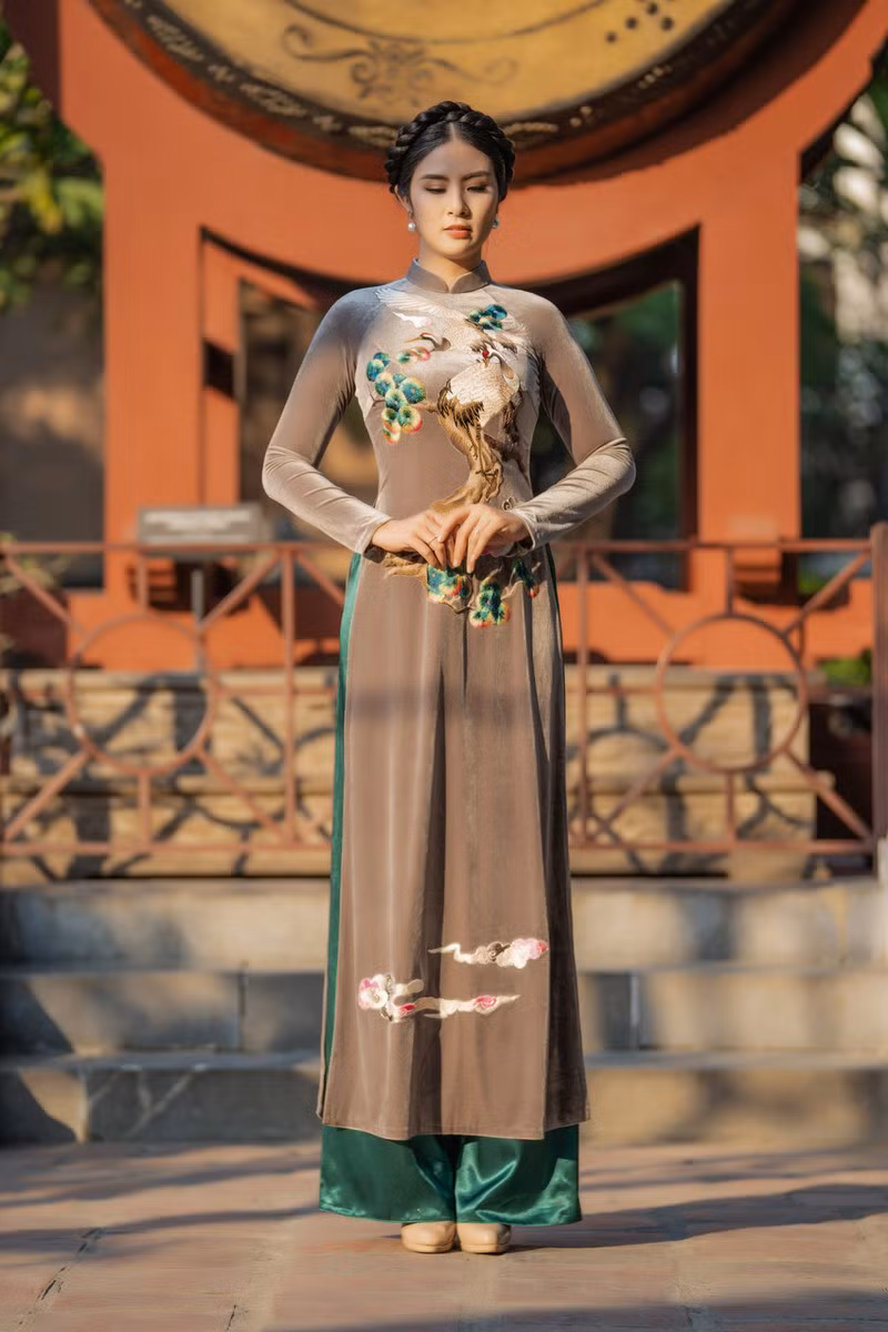 Người đẹp hứa sẽ chia sẻ với người hâm mộ về chuyện trọng đại vào thời điểm thích hợp.