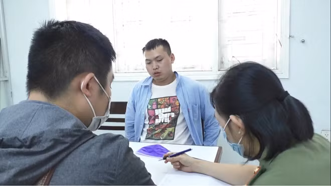 Chỉ trong 3 ngày, Tiêu Quý Bình đánh bạc hơn 2,2 tỉ đồng - Ảnh: Văn Tiến