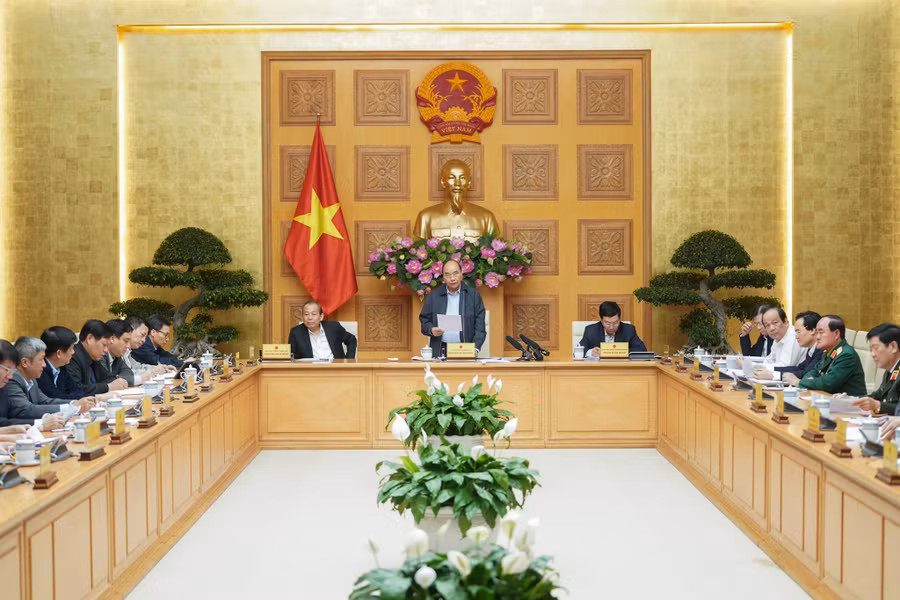 Thủ tướng Nguyễn Xuân Phúc chủ trì phiên họp Thường trực Chính phủ về công tác phòng chống Covid-19