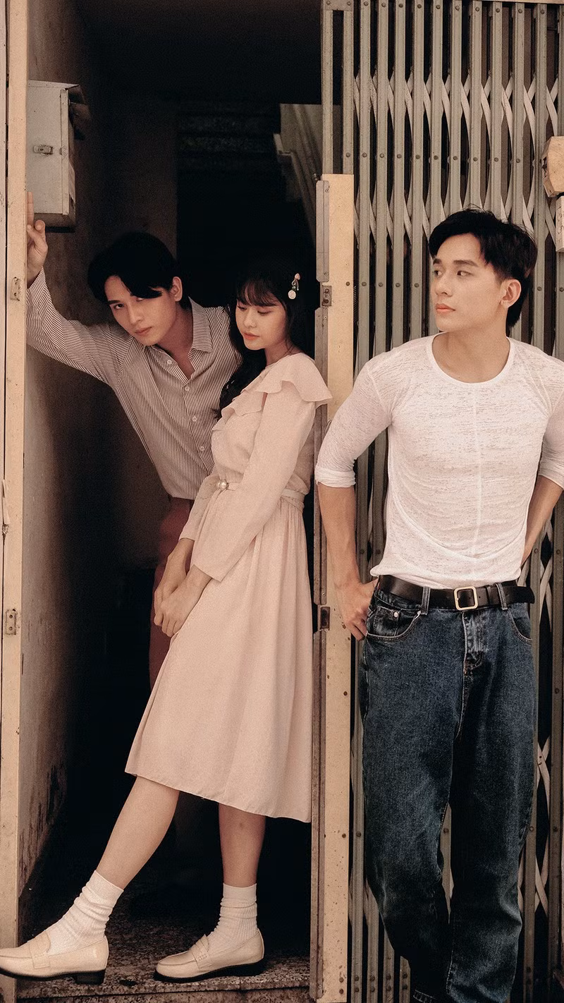 Sau khi ra mắt MV “Anh còn ở đó không?”, nữ ca sĩ Trương Quỳnh Anh đã nhanh chóng nhận được nhiều phản hồi tích cực và phấn khích từ khán giả hâm mộ. Sau khi ra mắt MV “Anh còn ở đó không?”, nữ ca sĩ Trương Quỳnh Anh đã nhanh chóng nhận được nhiều phản hồi tích cực và phấn khích từ khán giả hâm mộ.