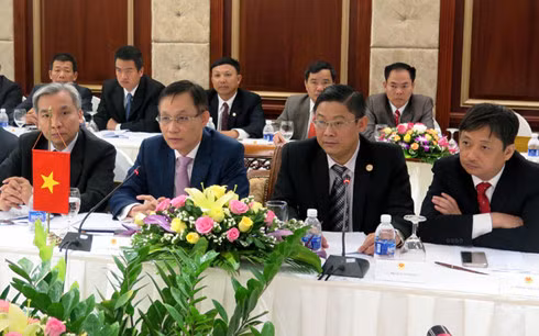 Thứ trưởng Lê Hoài Trung (thứ 2 từ trái sang), Trưởng đoàn Đại biểu biên giới nước Cộng hòa xã hội chủ nghĩa Việt Nam.