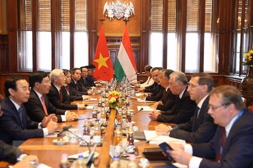 Tổng Bí thư Nguyễn Phú Trọng hội đàm với Thủ tướng Hungary Viktor Orban. Ảnh: TTXVN.