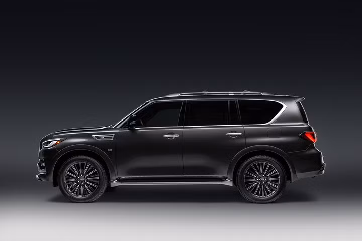 Đây là mức giá cao hơn rất nhiều so với 67.600 USD cho chiếc Q70L sedan với các thông số kỹ thuật cao nhất. Ngay cả chiếc Q45 - mẫu sedan hạng sang cỡ lớn cuối cùng của Infiniti cũng chỉ hơn 56.000 USD khi nó được chào bán lần cuối hơn một thập kỷ trước (tương đương với khoảng 80.000 USD tiền hiện nay).