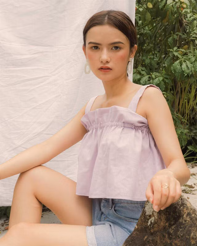 Lê Thị Thanh Thảo (sinh năm 1997, Đà Lạt) hiện tại đang là một mẫu ảnh trẻ. Trước đây, Thanh Thảo từng theo học nghề diễn viên nhưng sau đó vì một vài lí do Thảo đã quyết định chuyển sang theo đuổi nghề mẫu.