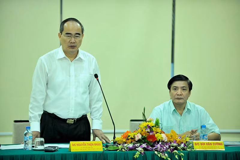 Chủ tịch Ủy ban Trung ương MTTQ Việt Nam Nguyễn Thiện Nhân phát biểu tại buổi làm việc.
