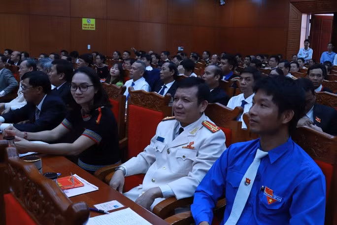 Các đại biểu tham dự đại hội