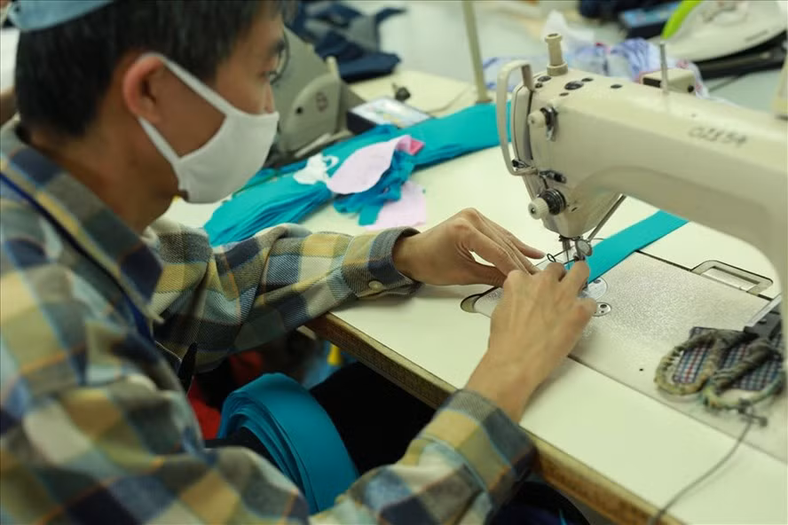 Người lao động có thể thoả thuận với người sử dụng lao động để nghỉ phép gộp 3 năm một lần. Ảnh: Hải Nguyễn Người lao động có thể thoả thuận với người sử dụng lao động để nghỉ phép gộp 3 năm một lần. Ảnh: Hải Nguyễn