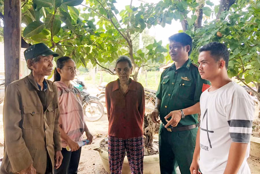 Ngay từ đầu nhiệm kỳ, Đảng bộ Đồn Biên phòng Ia Mơr tiếp tục đẩy mạnh việc thực hiện “nhiệm vụ kép”. Ảnh: Anh Huy
