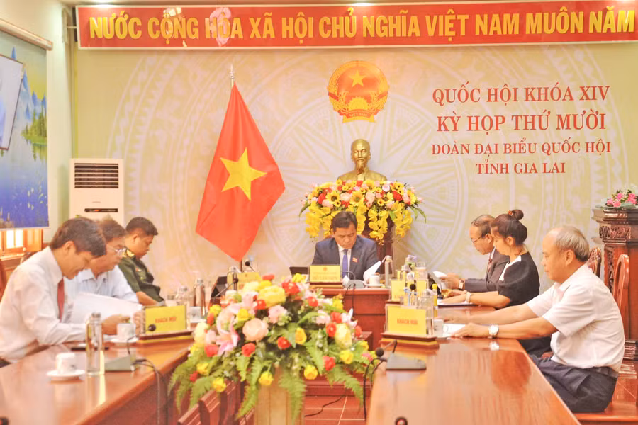 Quang cảnh kỳ họp thứ X, Quốc hội khóa XIV tại điểm cầu tỉnh Gia Lai. Ảnh: Phương Linh