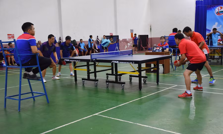 Các trận thi đấu diễn ra sôi nổi và hấp dẫn. Ảnh: Hà Phương
