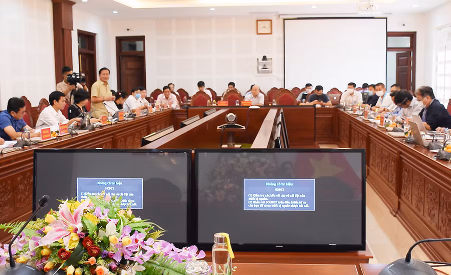 Quang cảnh buổi làm việc. Ảnh: Phương Duyên