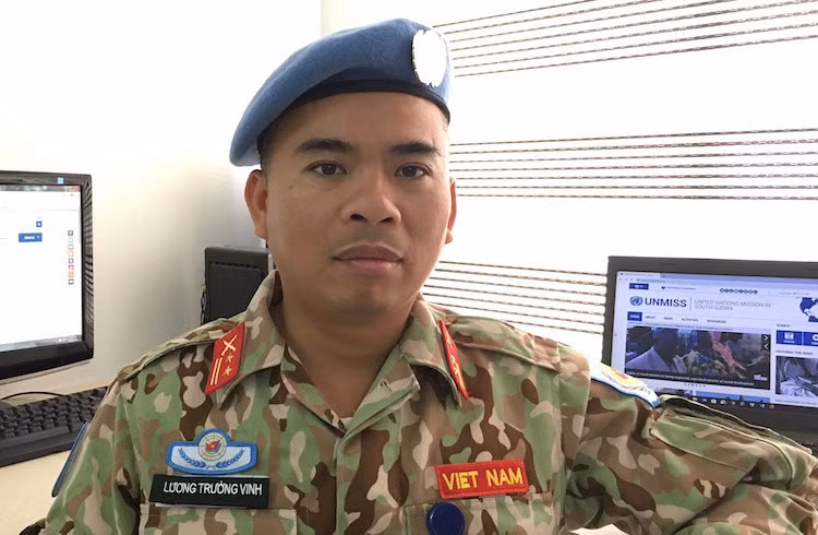Trung tá Lương Trường Vinh làm nhiệm vụ gìn giữ hòa bình tại Nam Sudan. Ảnh: Cục gìn giữ Hòa bình Việt Nam