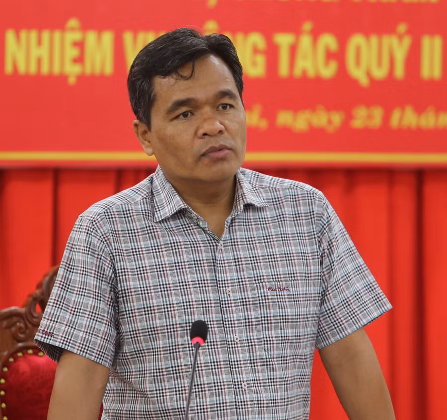 Bí thư Tỉnh ủy Hồ Văn Niên phát biểu kết luận tại hội nghị. Ảnh: Văn Ngọc