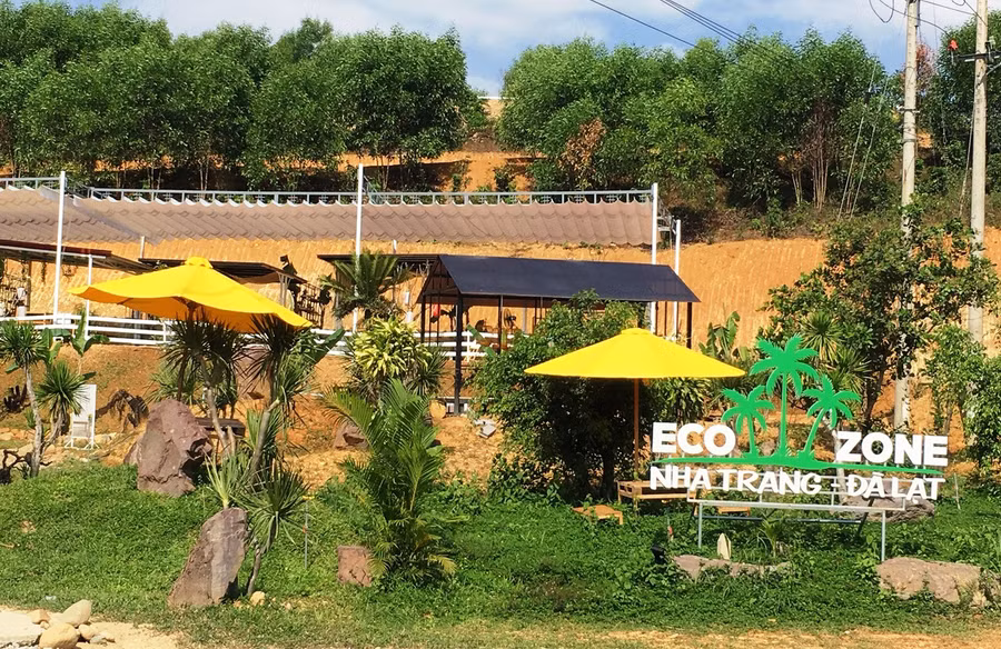 Chính quyền địa phương đã kiểm tra và xử phạt hành chính đối với công trình Eco Zone Nha Trang – Đà Lạt và yêu cầu đơn vị này dừng hoạt động