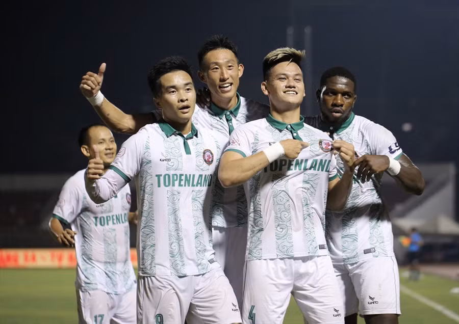 Bình Định đang lên tinh thần sau chiến thắng 3-1 trước TPHCM ở vòng 7. Ảnh: VPF.