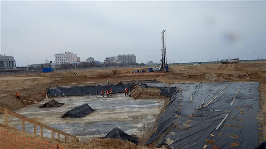  Cáp treo đang được xây dựng ở Blagoveshchensk. Ảnh: Chính quyền vùng Amur