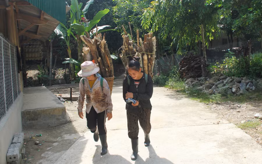 Đám cưới trẻ con ở miền Tây xứ Nghệ: Nỗi sợ mang tên lá ngón