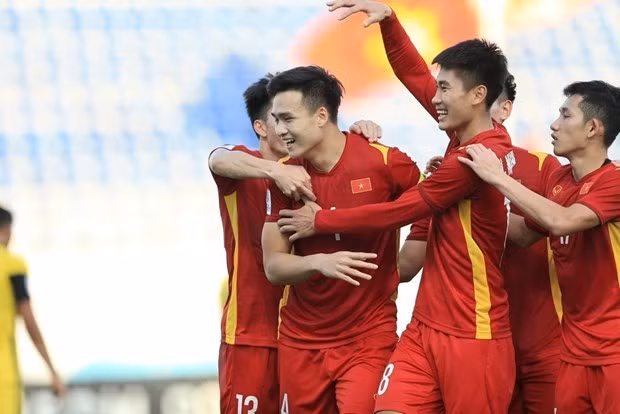 Các cầu thủ U23 Việt Nam ăn mừng sau khi ghi bàn nâng tỷ số lên 2-0. Ảnh: Song Ngọc/TTXVN phát