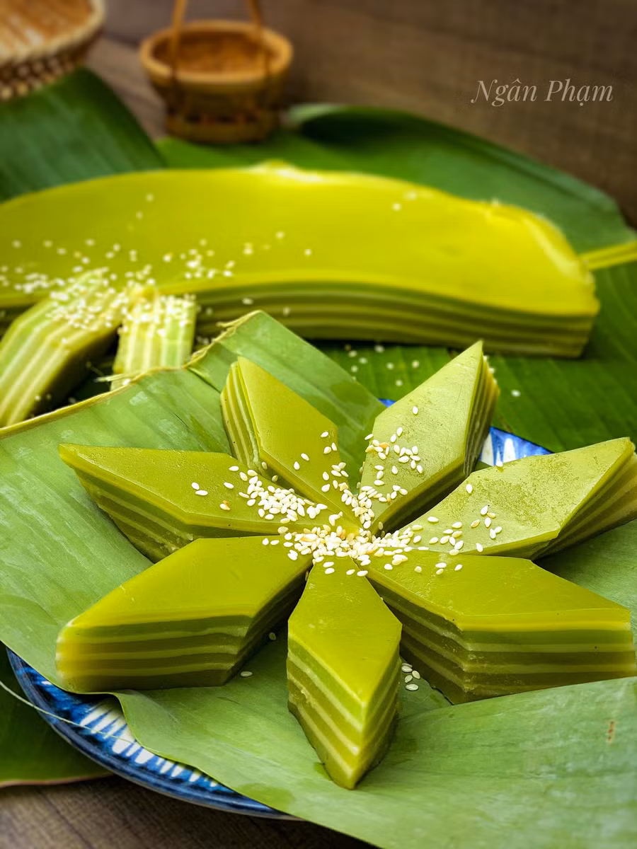 Bánh da lợn là món tráng miệng khá nổi tiếng ở Việt Nam, đặc biệt là ở các tỉnh Nam Bộ. Ảnh: Ngân Phạm