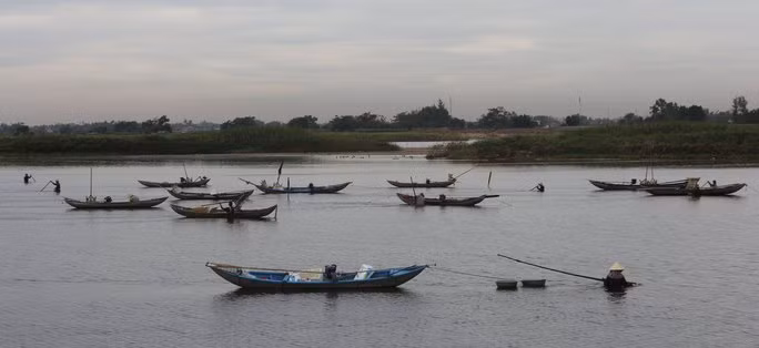 Ghe thuyền cào don trên sông Trà Khúc Ghe thuyền cào don trên sông Trà Khúc