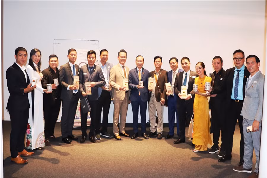Một sản phẩm cà phê của tỉnh Đắk Lắk được giới thiệu tại Diễn đàn xúc tiến thương mại và đầu tư Việt Nam tại Bỉ. Ảnh: B.T