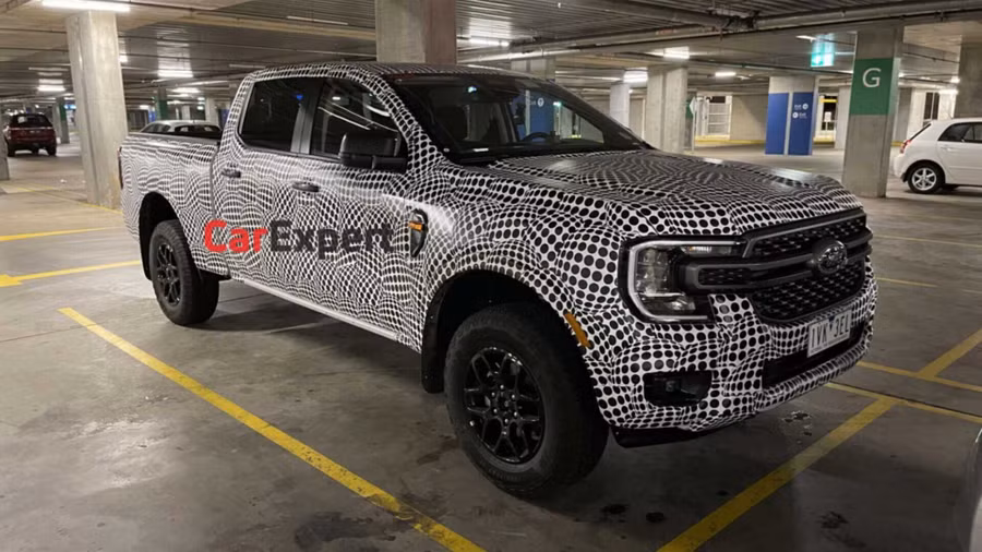 Ford Ranger bản trục cơ sở dài có phần đầu xe thiết kế tương tự bản thường. Ảnh: CAR EXPERT