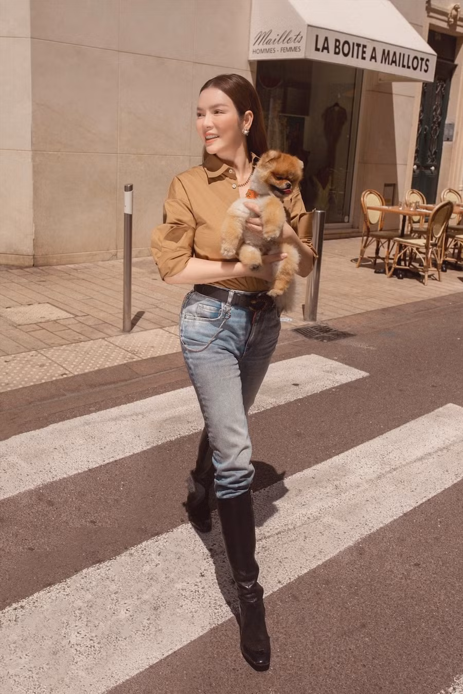 Trước đó, người đẹp "Gió nghịch mùa" hủy lịch trình tại Liên hoan phim Cannes vì lý do sức khỏe. Trước đó, người đẹp