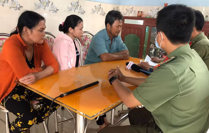 Công an huyện Bình Sơn (Quảng Ngãi) điều tra, xác minh những người từng được 