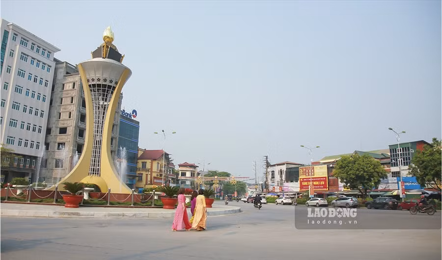 Hoa ban là loài hoa đặc trưng của núi rừng Tây Bắc và được Điện Biên lựa chọn làm biểu tượng của văn hóa và du lịch.