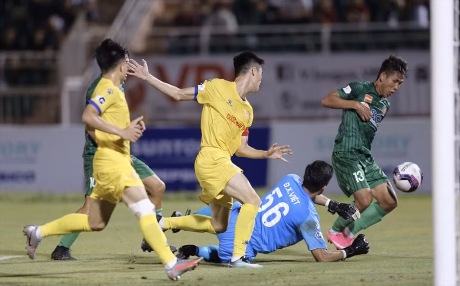 Câu lạc bộ Sài Gòn đang gặp nhiều khó khăn sau khi chia tay huấn luyện viên Vũ Tiến Thành. Ảnh: VPF.