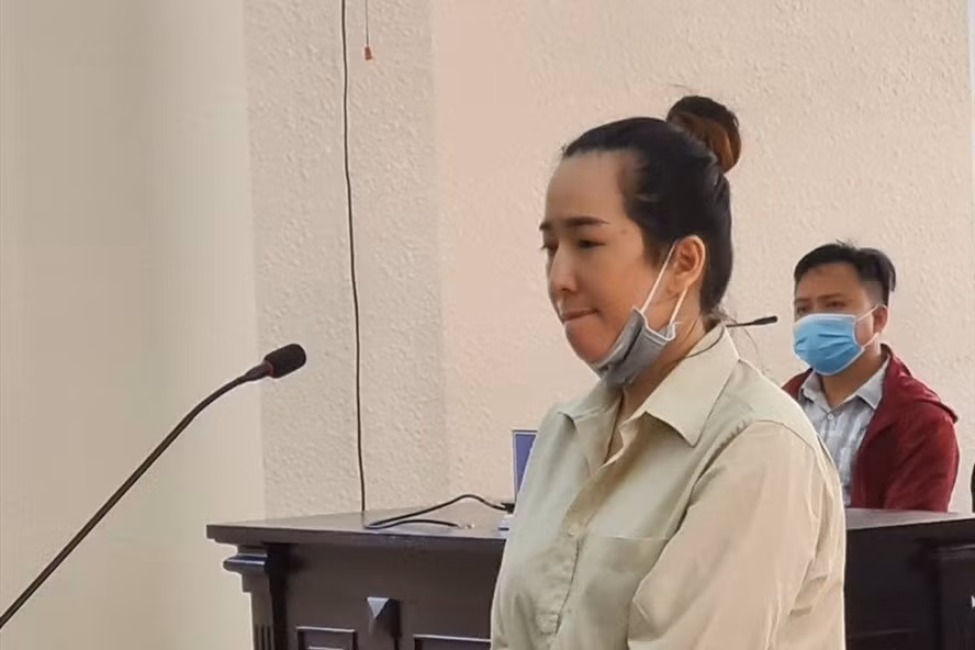 Tuyên án chung thân và buộc 