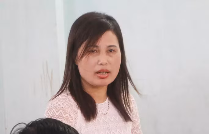 Cô Nguyễn Thị Tuất, giáo viên Trường Tiểu học Sài Sơn B (huyện Quốc Oai, Hà Nội), tố bị nhà trường trù dập sau khi phản ánh tiêu cực.