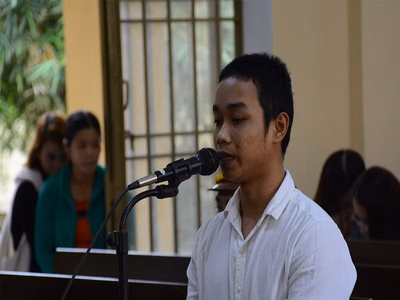 Tiên tại tòa.