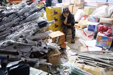 Kho hàng chứa đồ chơi mang tính chất bạo lực của Nguyễn Thị Nhiễu.