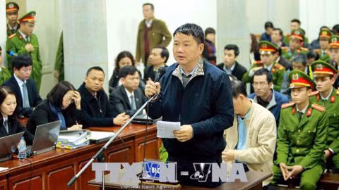  Ông Đinh La Thăng tại phiên tòa hồi tháng 1.