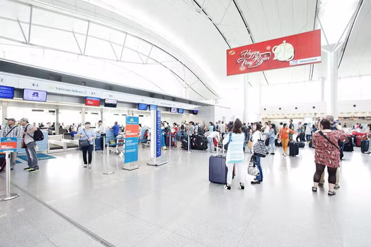 Sân bay Tân Sơn Nhất có năng lực vận chuyển từ 30-40 triệu hành khách/năm.