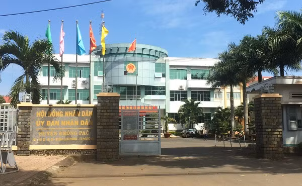 3 đời chủ tịch huyện Krông Pắk ký tuyển dụng dư thừa hơn 600 giáo viên, nhân viên trường học hợp đồng