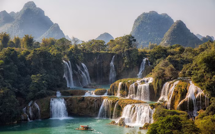 Cảnh đẹp như tranh vẽ ở thác Bản Giốc - Ảnh: Getty Images Cảnh đẹp như tranh vẽ ở thác Bản Giốc - Ảnh: Getty Images