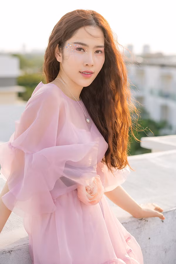  Hoa khôi Nam Em.