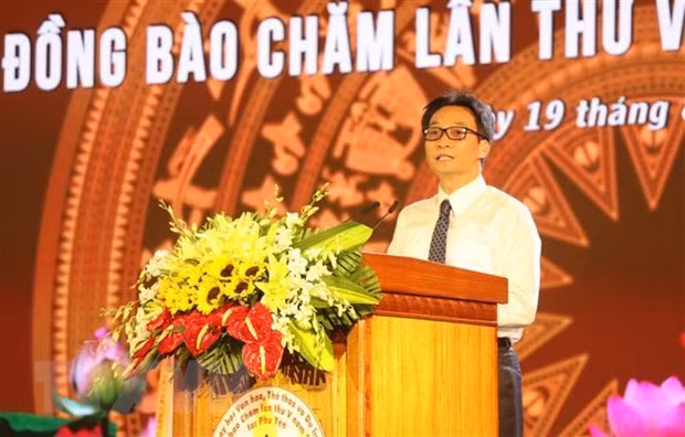 Phó Thủ tướng Vũ Đức Đam phát biểu tại lễ khai mạc. (Ảnh: Phạm Cường/TTXVN)