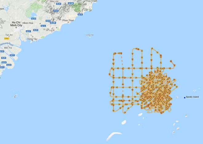 Sơ đồ đường đi của tàu Hải Dương Địa chất 8 trong khu vực chủ quyền của Việt Nam từ đầu tháng 7 tới đầu tháng 8. Ảnh: Twitter/@rdmartinson88.