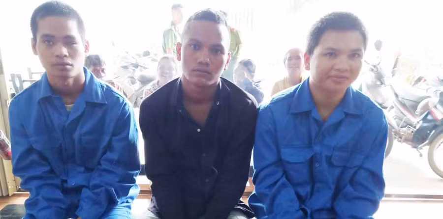 Các bị cáo tại phiên tòa. Ảnh: Quang Lê 