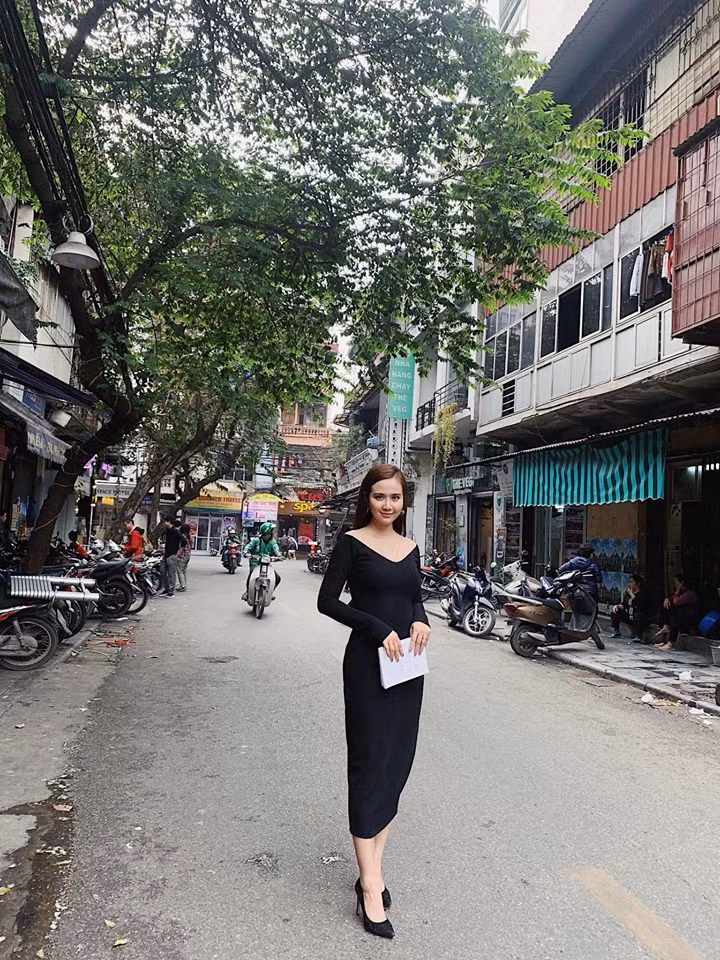  Cách đây nhiều năm, cuộc hôn nhân của cô với người đàn ông thành đạt được xem là lý tưởng, đáng để học hỏi. 