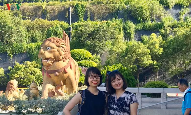  Không chỉ là chốn linh thiêng, Phật Quang Sơn còn biết đến là ngôi chùa có kiến trúc đồ sộ, hùng vĩ khiến du khách choáng ngợp khi tới thăm.
