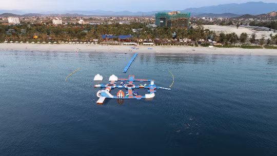 Khu vui chơi trên biển của TTC Resort Premium - Dốc Lết đem đến nhiều trải nghiệm thú vị cho du khách
