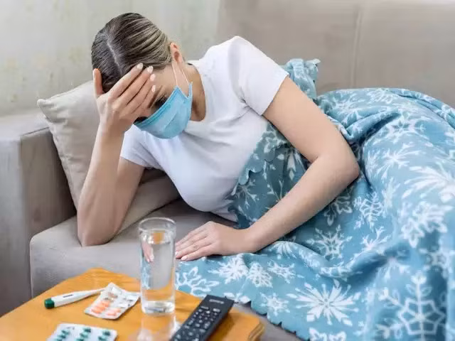 Có một số triệu chứng hậu Covid-19 thường xảy ra ở phụ nữ hơn nam giới. SHUTTERSTOCK