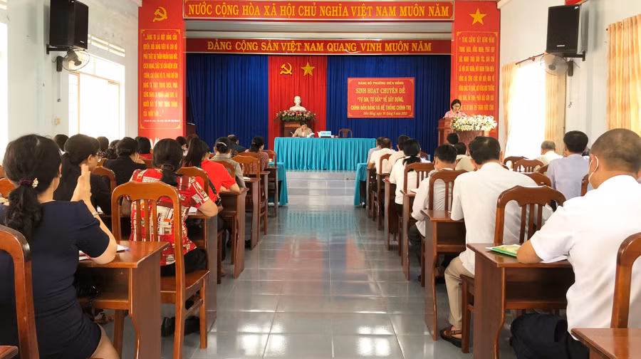 Quang cảnh buổi sinh hoạt. Ảnh: Hồng Thương