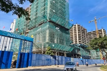 Người mua nhà dự án Park Vista đã quá sợ với những thất hứa của chủ đầu tư. Ảnh: Bảo Chương Người mua nhà dự án Park Vista đã quá sợ với những thất hứa của chủ đầu tư. Ảnh: Bảo Chương