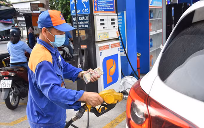  Giá xăng dầu tăng mạnh từ 15 giờ ngày 11-5
